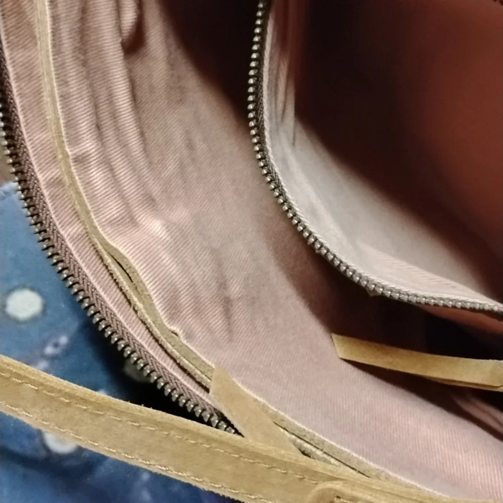 Able Tan Leather Shoulder Bag - Picture 5 of 9